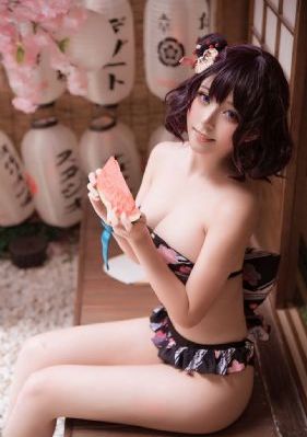 厨房娇妻被朋友胯下挺进视频_1080P电影完整版
